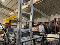 Uitschuifbare ladder - afbeelding 3 van  3