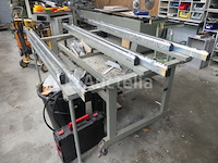 Uitschuifbare montagetafel