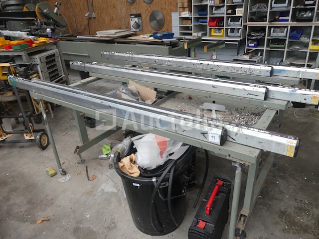 Uitschuifbare montagetafel - afbeelding 4 van  5