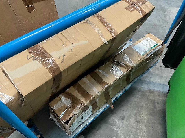 Uitschuifbare ronde tafel - tot 10 borddekkingen - afbeelding 4 van  12