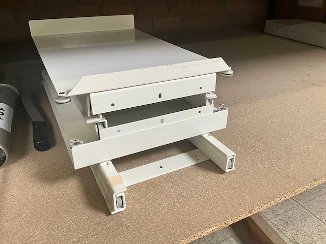 Uitschuifbare tabletten (4x) - afbeelding 5 van  5