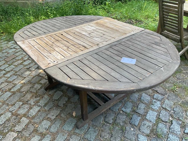 Uitschuifbare tuintafel - afbeelding 1 van  2