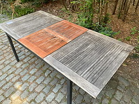 Uitschuifbare tuintafel - afbeelding 2 van  2
