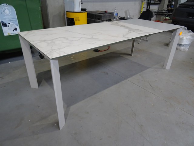 Uitschuifbare tuintafel - afbeelding 2 van  5