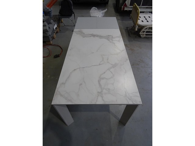 Uitschuifbare tuintafel - afbeelding 3 van  5