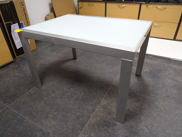 Uitschuifbare tuintafel - afbeelding 2 van  3