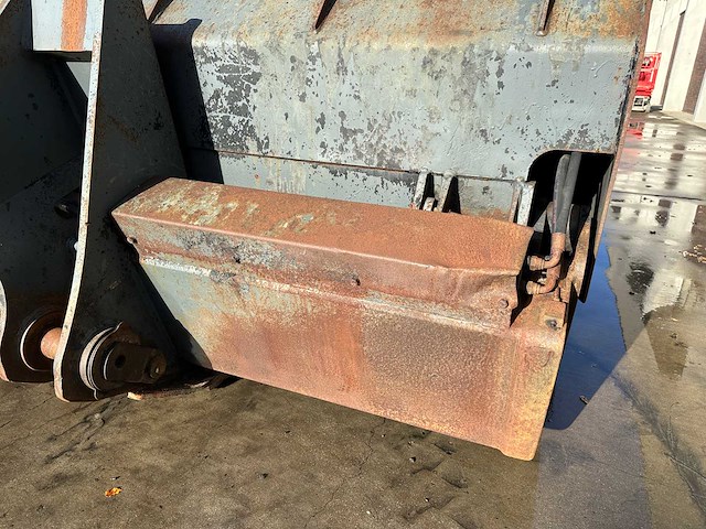 Ulrich - 2012 - cummins 144 - voorzetapparatuur - hoogkipbak - afbeelding 2 van  13