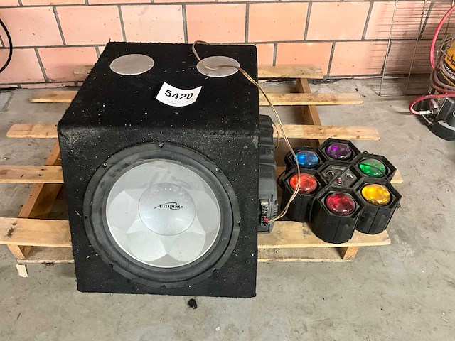 Ultimate subwoofer en amplifier kenwood - afbeelding 1 van  9