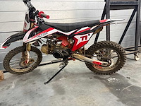 Ultra - cross - 125 - motorfiets - afbeelding 4 van  9