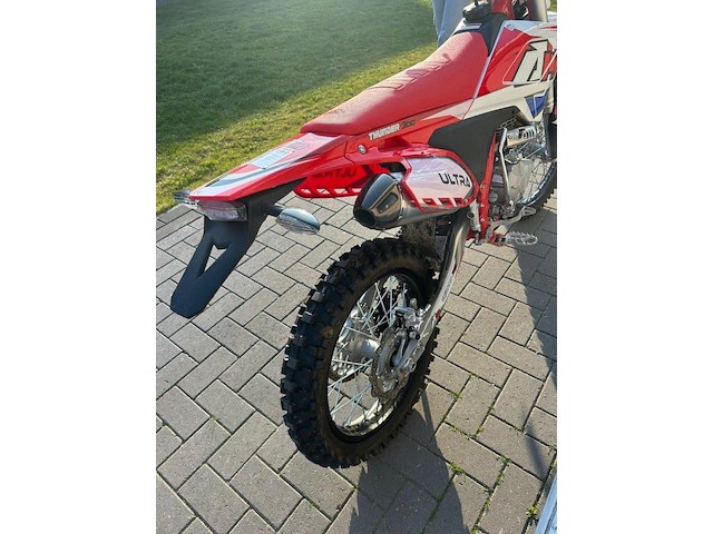 Ultra 300 - afbeelding 2 van  7