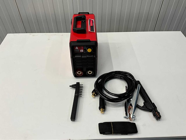 Ultra force equipment mma-200s elektrode lasapparaat en gereedschapskoffer incl gereedschap - afbeelding 7 van  26
