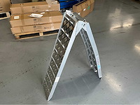 Ultra force equipment oprijplaat 2 stuks - inklapbaar - draagvermogen 680 kg - afbeelding 5 van  8