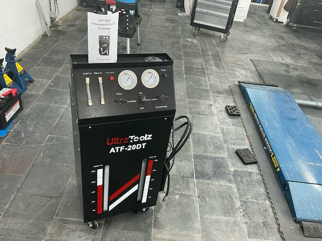 Ultra toolz atf-20dt transmissieolieverversingsmachine - afbeelding 1 van  9