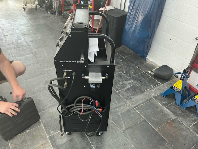 Ultra toolz atf-20dt transmissieolieverversingsmachine - afbeelding 6 van  8