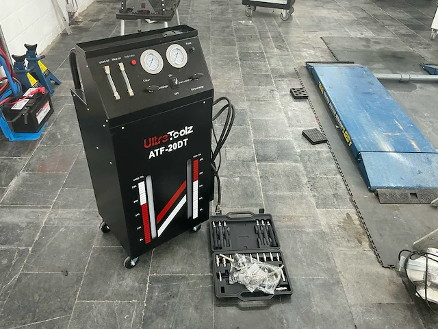 Ultra toolz atf-20dt transmissieolieverversingsmachine - afbeelding 9 van  9