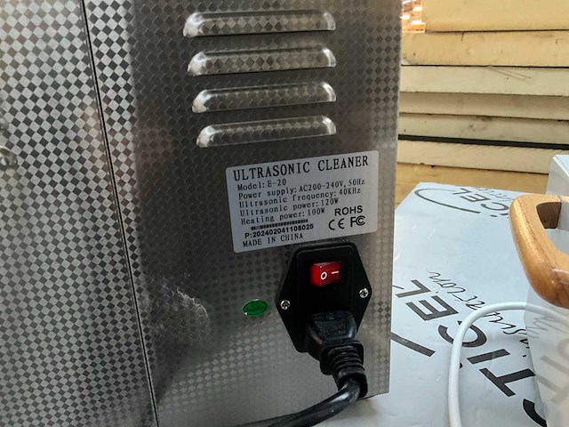 Ultrasonic cleaner (3x) - afbeelding 4 van  8