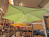 Umbrosa paraflex muurparasol classic met alu arm 185cm + parasol groen - afbeelding 1 van  4