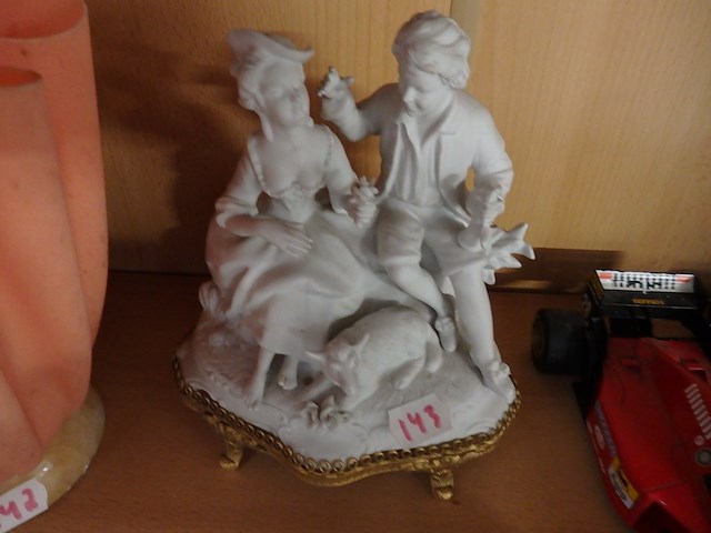 Underweissbach beeld in biscuit - afbeelding 1 van  1