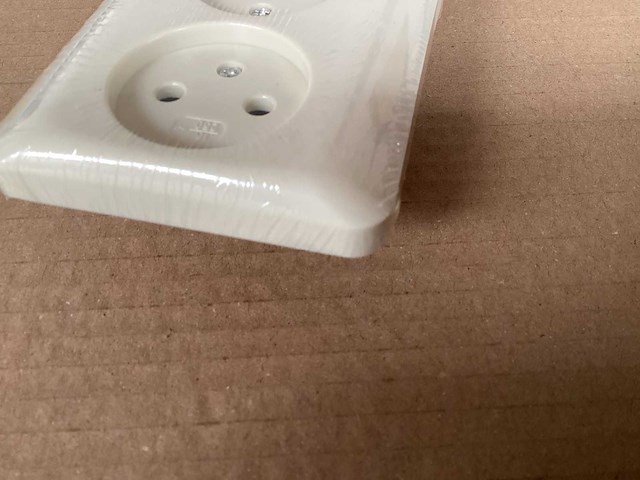 Uni inbouw wandcontactdoos (119x) - afbeelding 3 van  4