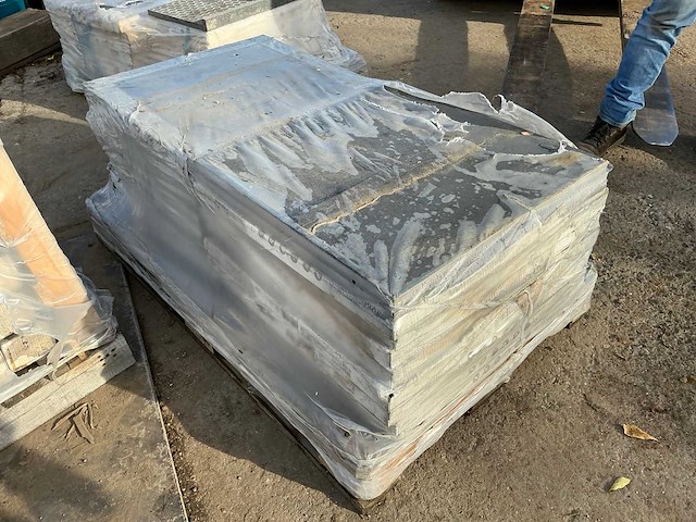 Uniceramica terrastegel ca 23 m2 - afbeelding 2 van  5