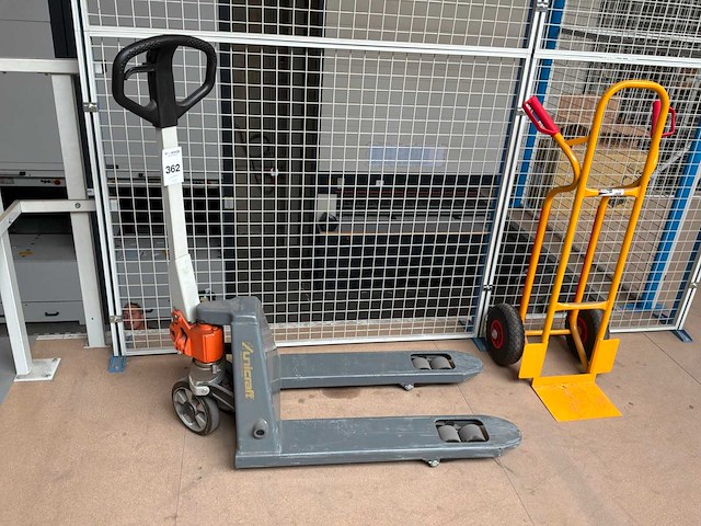 Unicraft hand hydraulische palletwagen - afbeelding 2 van  4