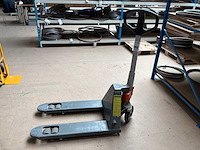 Unicraft hand hydraulische palletwagen - afbeelding 3 van  4