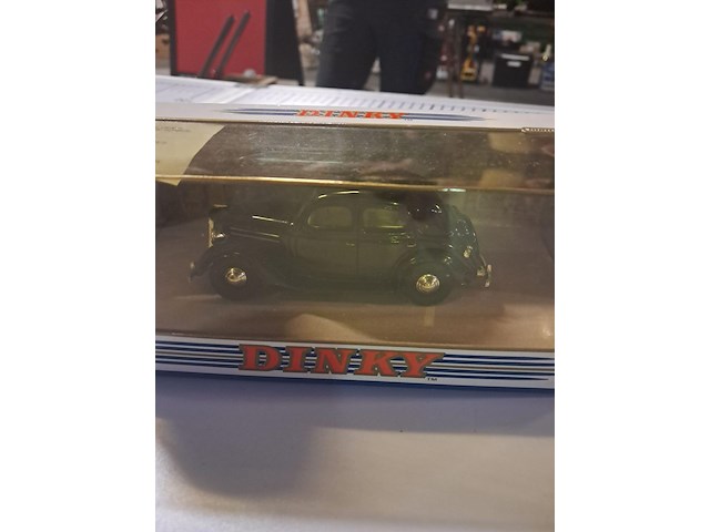 Unieke grote verzameling dinky toy's nieuw in verpakking matchbox 9 x - afbeelding 1 van  29