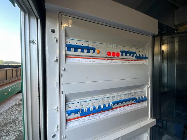 Unieke mobiele slachteenheid faza compact 2025 voor pluimvee & konijnen incl. scania vrachtwagen – favv goedgekeurd - afbeelding 37 van  55