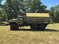 Unieke v8 diesel ural 6x6 vrachtwagens 2 zeldzame oldtimer (2x) - afbeelding 2 van  58