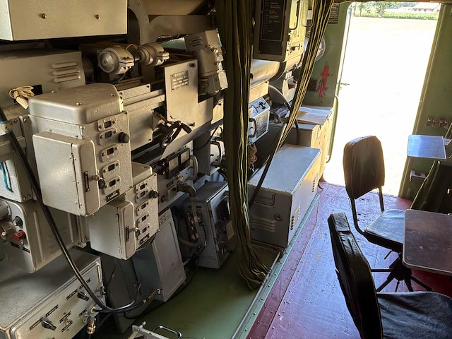Unieke v8 diesel ural 6x6 vrachtwagens 2 zeldzame oldtimer (2x) - afbeelding 48 van  58