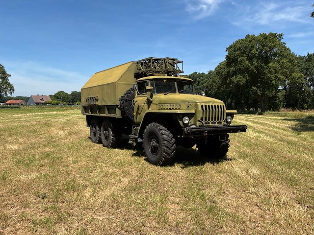 Unieke v8 diesel ural 6x6 vrachtwagens 2 zeldzame oldtimer (2x) - afbeelding 7 van  58