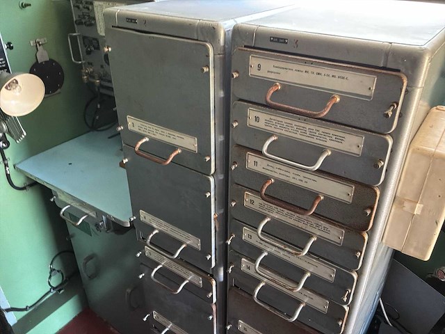 Unieke v8 diesel ural 6x6 vrachtwagens 2 zeldzame oldtimer (2x) - afbeelding 23 van  34