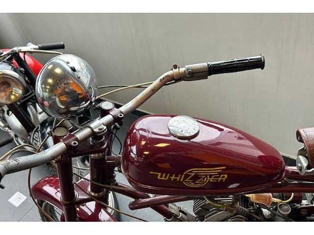 Unieke whizzer lichte motorfiets exclusief - afbeelding 6 van  12