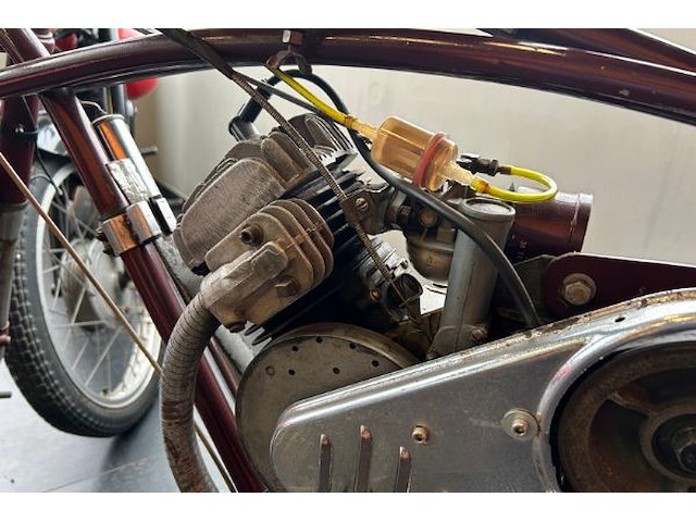 Unieke whizzer lichte motorfiets exclusief - afbeelding 12 van  12