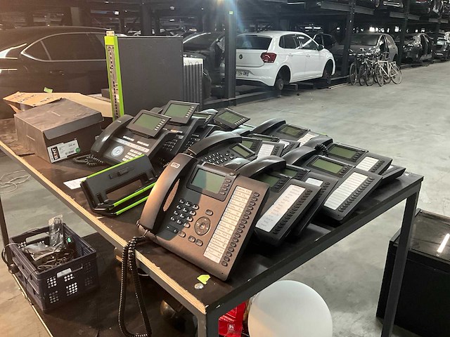 Unify partij telefoons - afbeelding 1 van  7