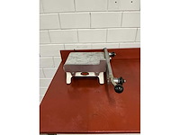 Unika - verwarmde hand kaassnijder - afbeelding 2 van  3