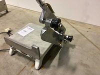 Unika kaashakker met verwarmd mes kaas snij- en verpakkingslijn - afbeelding 4 van  4