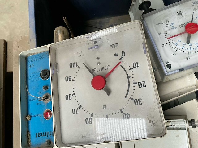 Unimat partij elektropneumatische niveau meters - afbeelding 2 van  2