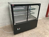 Unis - sonata - koelvitrine patisserie