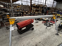 Universeel onderstel dewalt de7023 - afbeelding 1 van  3