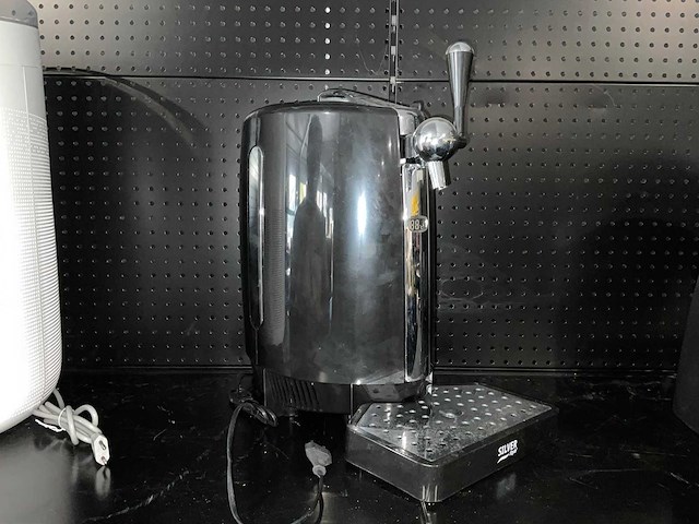Universele biertapinstallatie electrisch nieuw - afbeelding 1 van  3