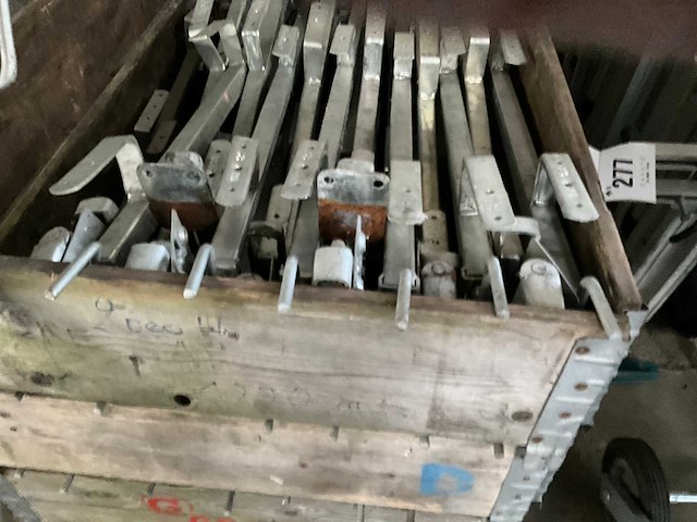 Universele klemmen voor leuningen (10x) - afbeelding 6 van  8