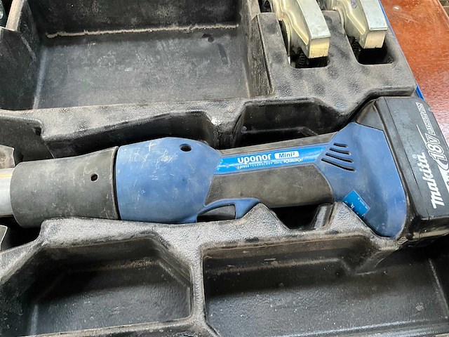 Uponor klauke mini 2 accu persmachine met persbek - afbeelding 3 van  10