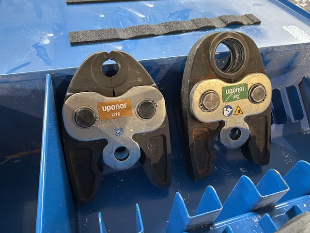 Uponor koffer met 4 persbekken - afbeelding 9 van  12