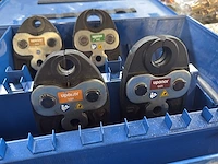 Uponor koffer met 4 persbekken - afbeelding 11 van  12