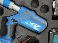 Uponor up 110 accu-persmachine 32 kn met makita accu en lader - afbeelding 6 van  7