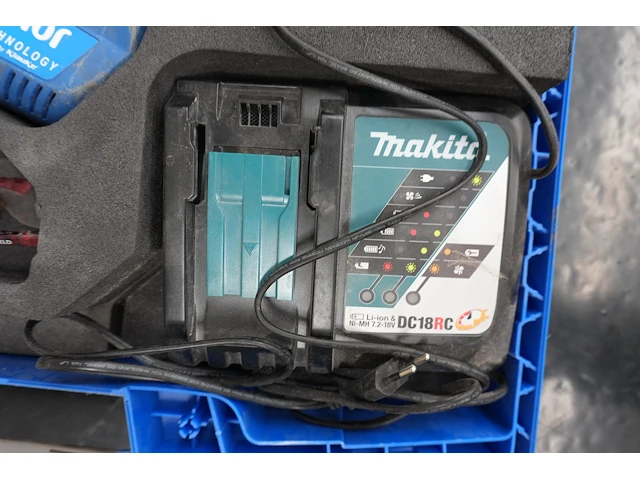Uponor up 110 accu-persmachine 32 kn met makita accu en lader - afbeelding 7 van  7