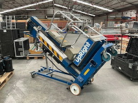 Upright ul32 verticale hoogwerker - afbeelding 1 van  8