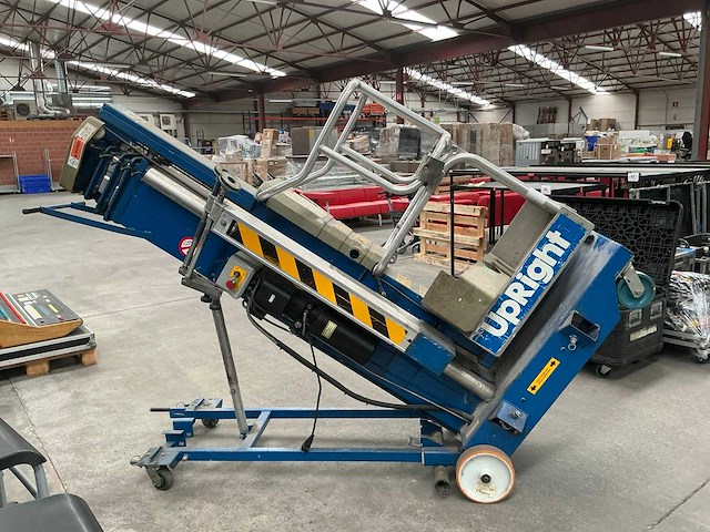 Upright ul32 verticale hoogwerker - afbeelding 2 van  8