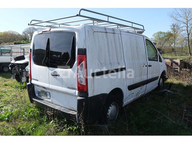 Utility bus (ongeluk) peugeot expert (2010-107,194 km-vin:vf3xs9hucaz019333) - afbeelding 10 van  43